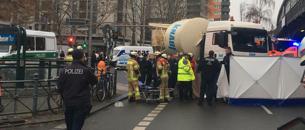 Der Unfall ereignete sich am Mittwoch am Kottbusser Tor in Kreuzberg.