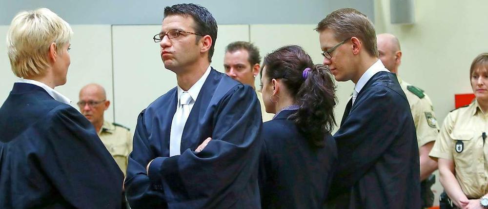 Die Angeklagte Beate Zschäpe und ihre Verteidiger beim NSU-Prozess in München.