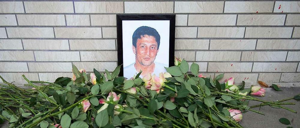 Der Gemüsehändler Süleyman Tasköprü wurde am 27. Juni 2001 in Hamburg durch Schüsse der NSU getötet. Damals sahen die Ermittler keinen möglichen rechtsextremistischen Hintergrund der Tat. 