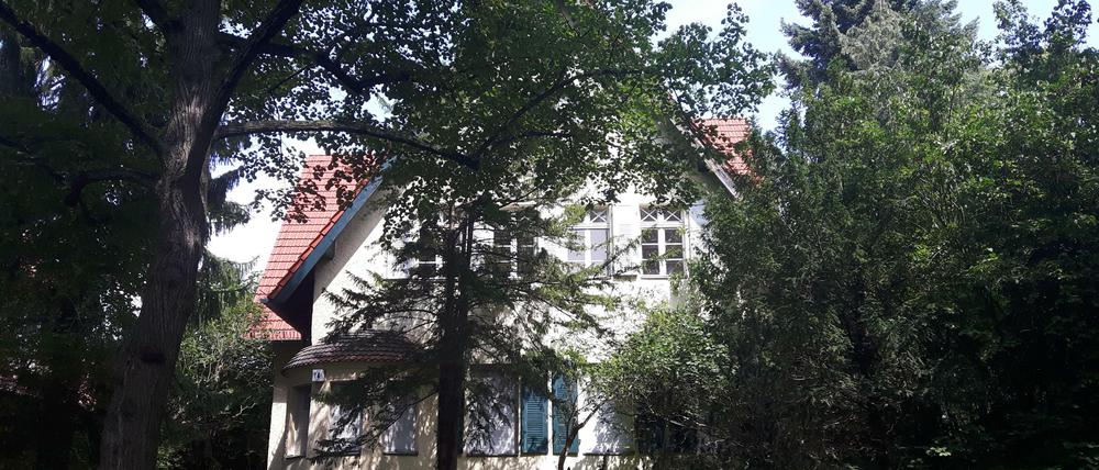 Seit 2012 steht das Haus in der Schmarjestraße 14 schon leer.