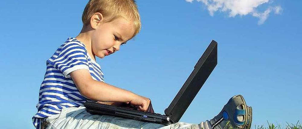 Mein Laptop, mein Leben? Die Benutzer von Computern und Laptops werden immer jünger. Und in der Schule beginnen die Diskussionen mit Lehrern und Eltern auch schon meistens in der Grundschule.