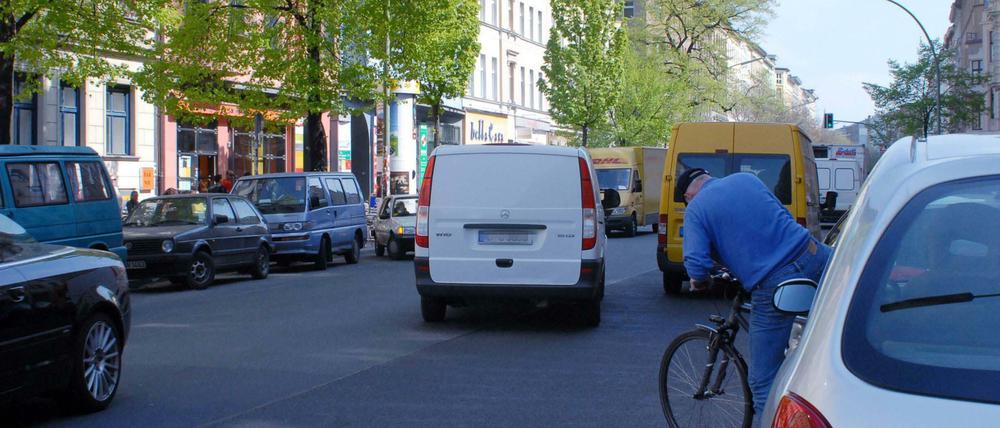 Noch haben es Radfahrer schwer auf der viel befahrenen Straße in Kreuzberg.