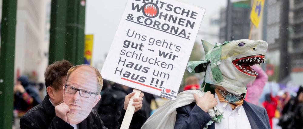 Demo gegen steigende Mieten und den Dax-Konzern "Deutsche Wohnen" am 20. Juni am Potsdamer Platz.