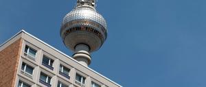 Mieten so hoch wie der Fernsehturm? Der Berliner Senat hat das Wachstum "gedeckelt".