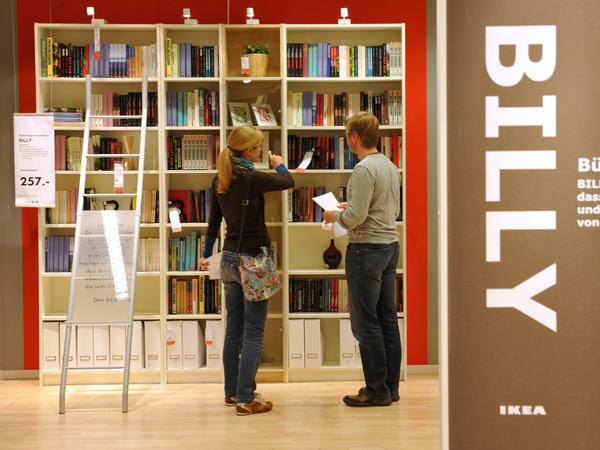 Das Bücherregal "Billy" entstand 1979 und zählt zu den Ikea-Klassikern. 