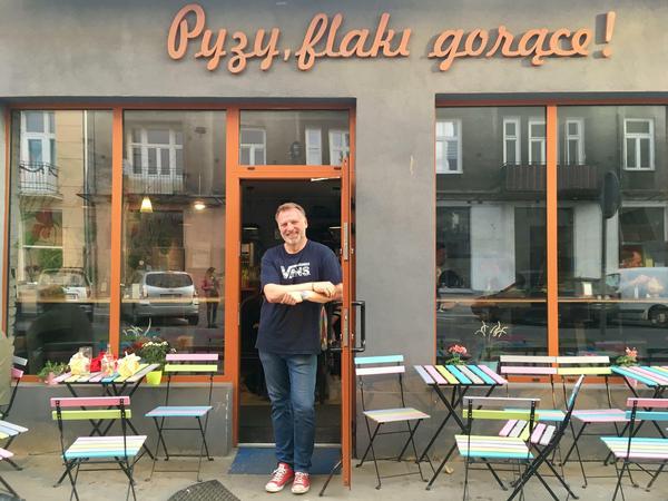 Jarek Szpekowski will die polnische Pasta-Kultur wieder groß machen. Gut möglich, dass ihm das mit seinem Lokal "Pyzy Flaki Gorace" gelingt.