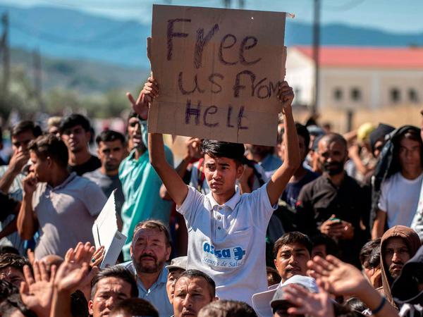 Die Hölle von Moria. So wird das Lager auf Lesbos von Einheimischen und freiwilligen Helfern genannt.