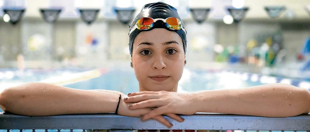 Die syrische Schwimmerin Yusra Mardini läuft bei den Olympischen Spielen auch ins Stadion ein. 