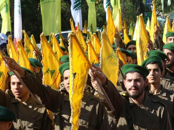 Hisbollah-Kämpfer bei einer Parade im Libanon Anfang November.