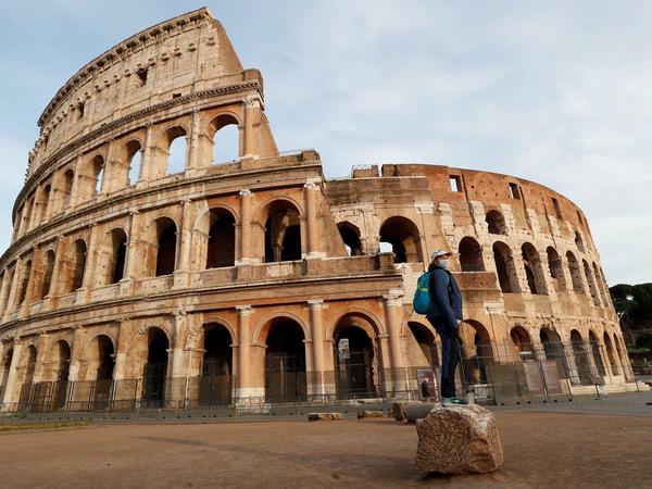 Touristen-Hotspot fast menschenleer: Das Kolosseum in Rom. 
