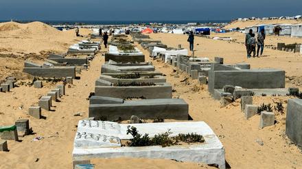 Muslimischer Friedhof in Rafah im Süden des Gazastreifens