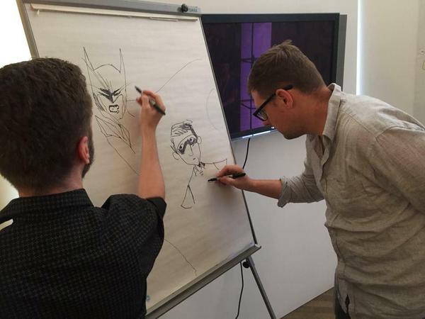 Nie ohne Sidekick: Jeff Lemire (rechts) und Ray Fawkes beim Live-Zeichnen.