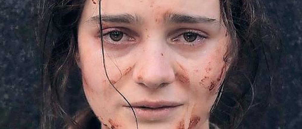 Zerzaust. Aisling Franciosi in Jennifer Kents Film „The Nightingale“. 