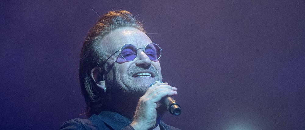 Paul David Hewson, besser bekannt als Bono und Mastermind von U2, am Freitagabend in der Mercedes-Benz-Arena.