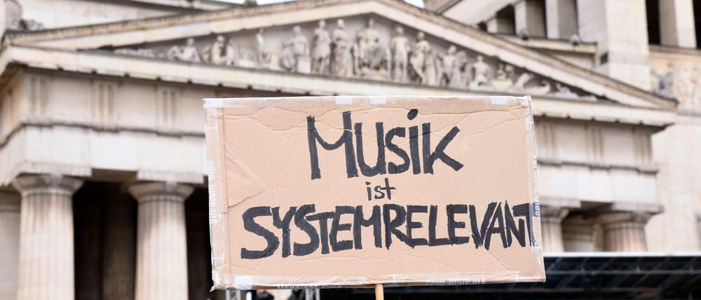 Die Kundgebung "Aufstehen für Kultur" am 24. Oktober auf dem Münchner Königsplatz.  