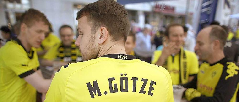 Der bevorstehende Mannschaftswechsel des Borussia-Spielers Mario Götze sorgte diese Woche für Wirbel. Ab Sommer wird das Fußballtalent für den FC Bayern München spielen. 