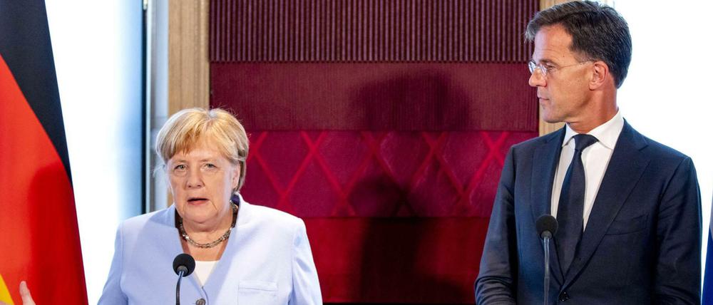 Bundeskanzlerin Angela Merkel (CDU) und Mark Rutte, Ministerpräsident der Niederlande, in Den Haag.
