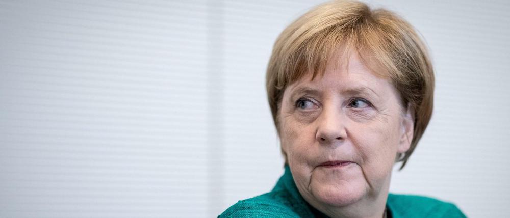 Bundeskanzlerin Angela Merkel (CDU) bei einer Sitzung der CDU/CSU-Bundestagsfraktion im Deutschen Bundestag. 