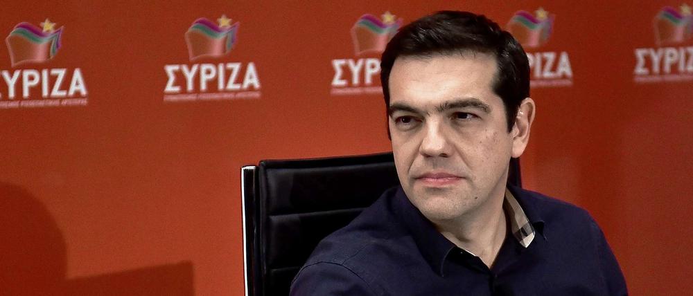 Gut eine Woche vor der Parlamentswahl in Griechenland liegt die linksgerichtete Oppositionspartei Syriza von Alexis Tsipras in Umfragen weiter in Führung.