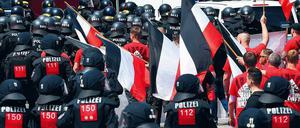 Rechtsextremer Protest: Im Juni marschierte der NPD-Nachwuchs „Junge Nationaldemokraten“ durch Chemnitz. 