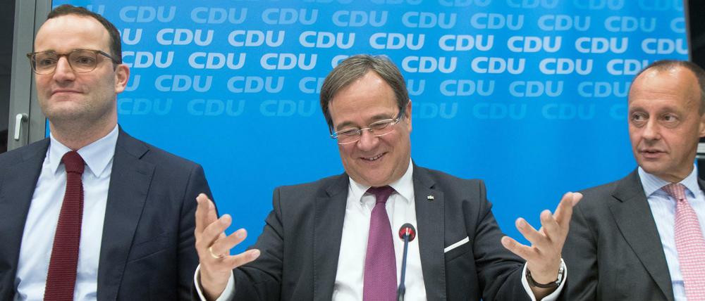 Jens Spahn (l-r), Armin Laschet und Friedrich Merz im Jahr 2018 vor Beginn der CDU-Landesvorstandssitzung.