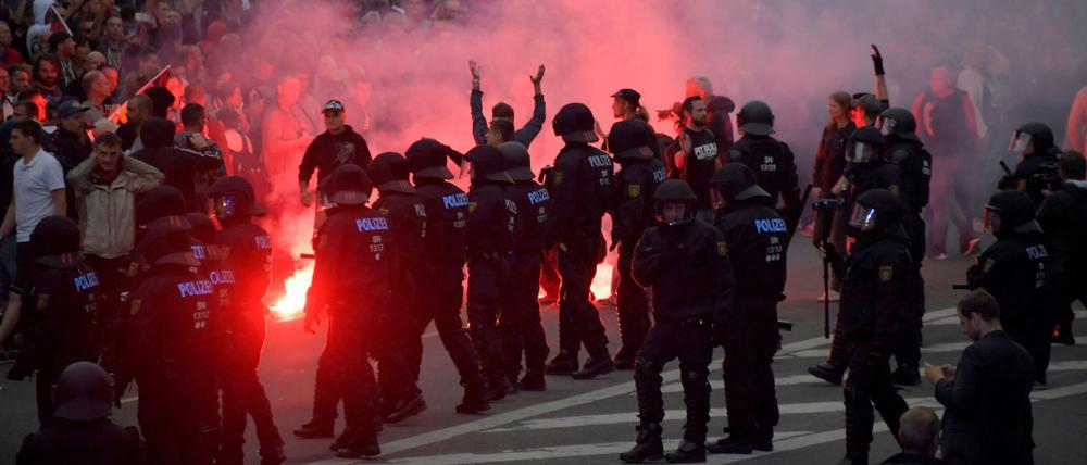 Rechte Demonstranten vor einer Woche in Chemnitz.