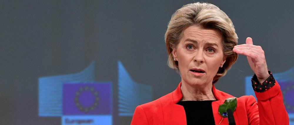 EU-Kommissionspräsidentin Ursula von der Leyen attackiert Großbritannien wegen ausbleibender Impfstoff-Lieferungen.