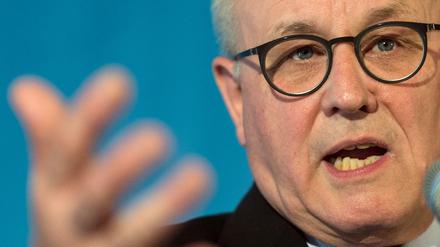Unionsfraktionschef Volker Kauder (CDU) widerspricht dem Ex-Bundespräsidenten Christian Wulff.