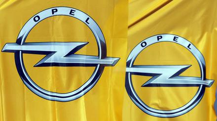 Aufgehellte Stimmung bei Opel: Erstmals seit 20 Jahren fährt der Autohersteller wieder Gewinn ein.